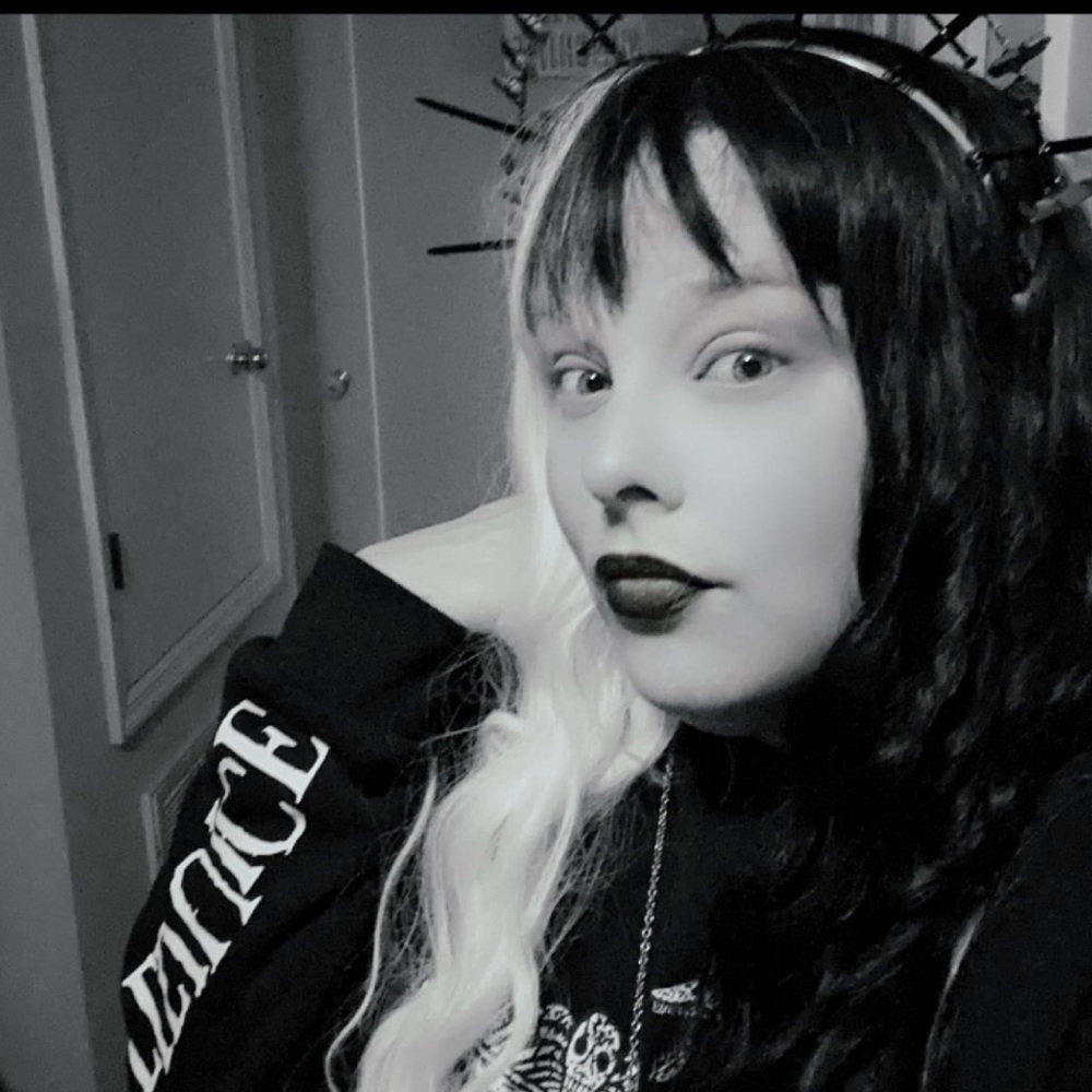 Meet your Posher, Nick and jessica